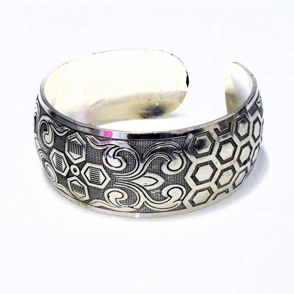 Alaya Zen Cuff Tibetan Silver Bracelet