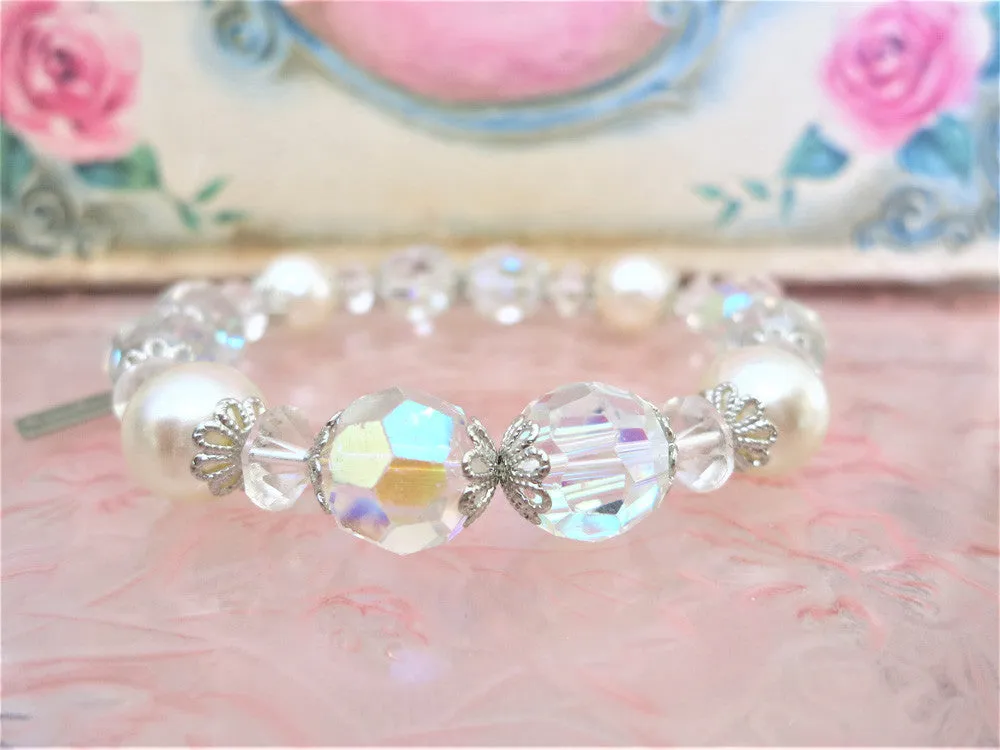 Beautiful Pearl and Crystal Bracelet