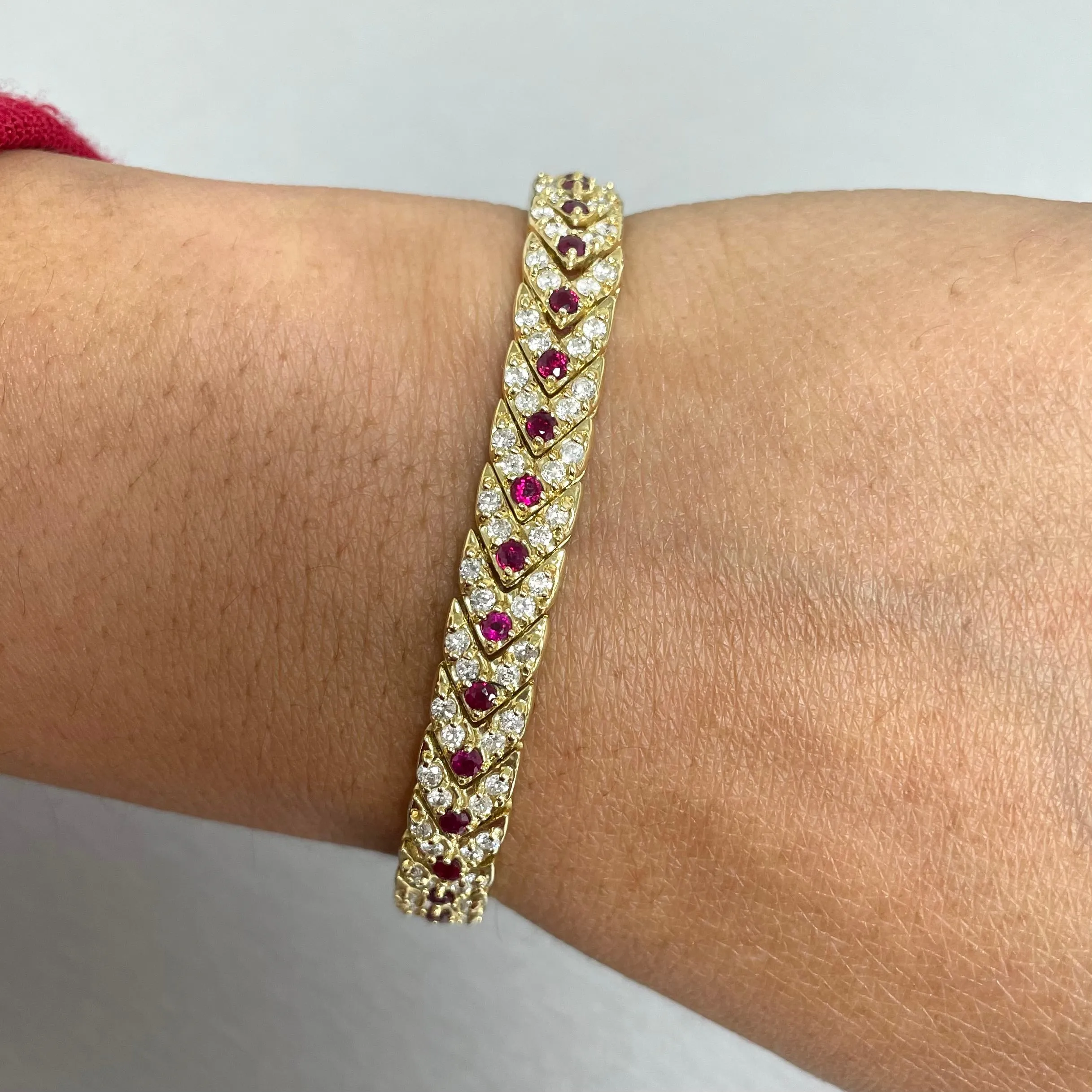 Beauvince Directions Bracelet (4.38 ct Diamonds & Rubies) in Yellow Gold