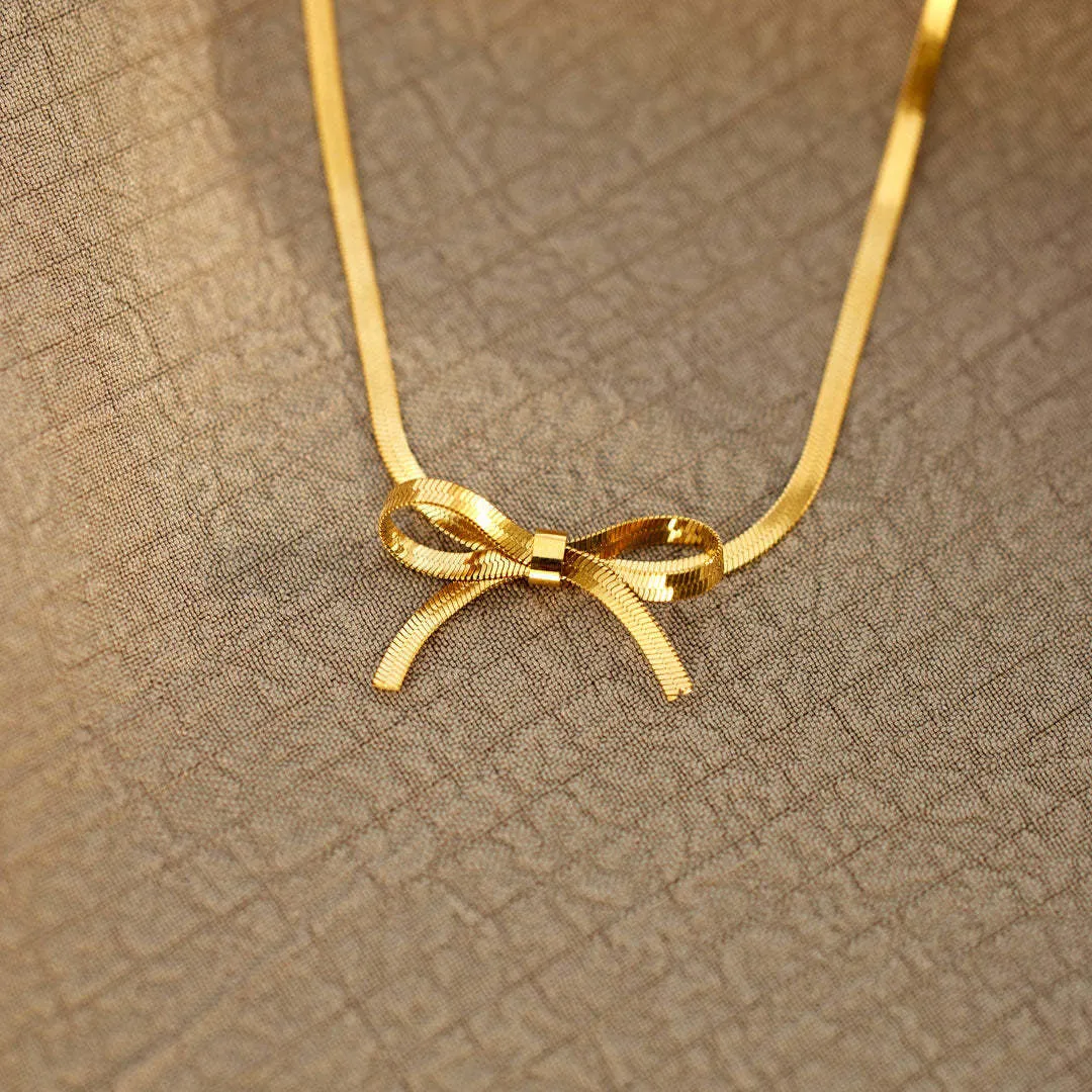 Bow Herringbone Necklace