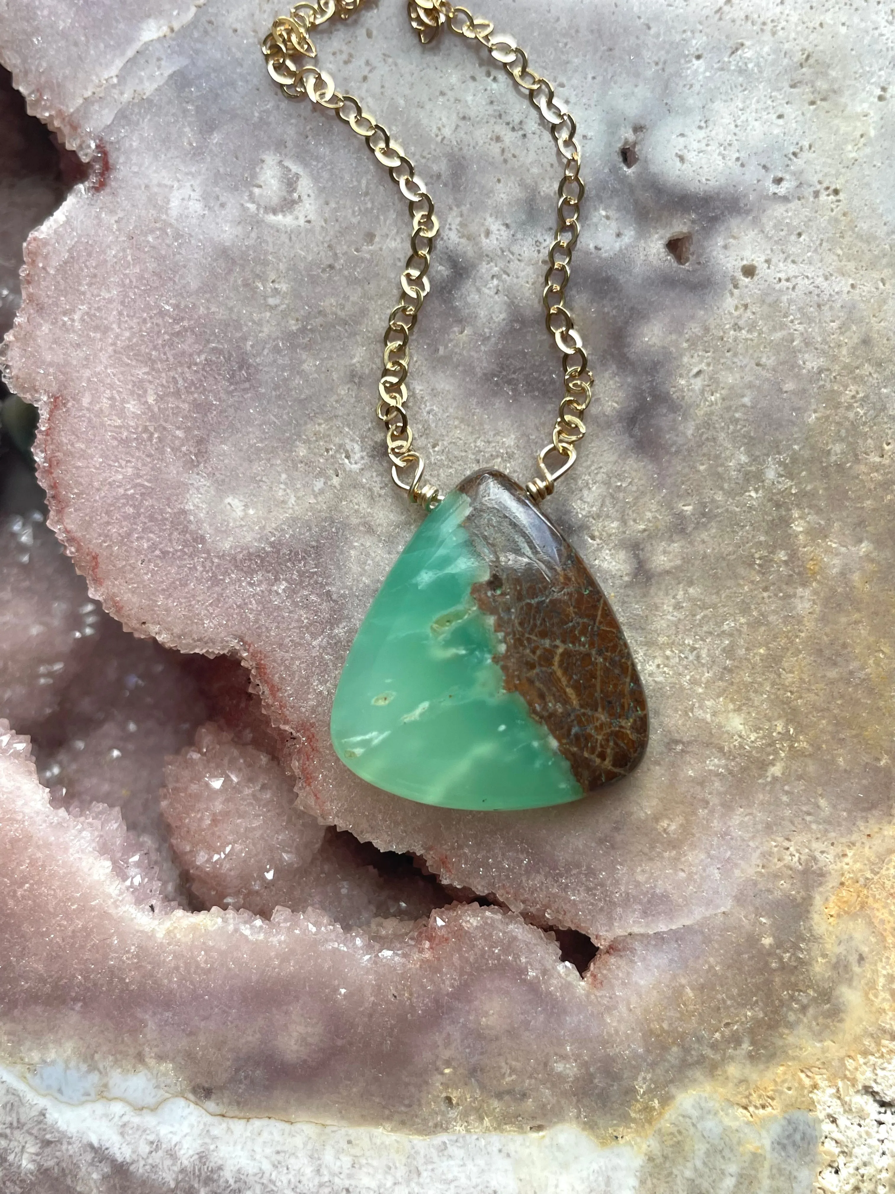 Chrysoprase Pendant Necklace Gold 16”