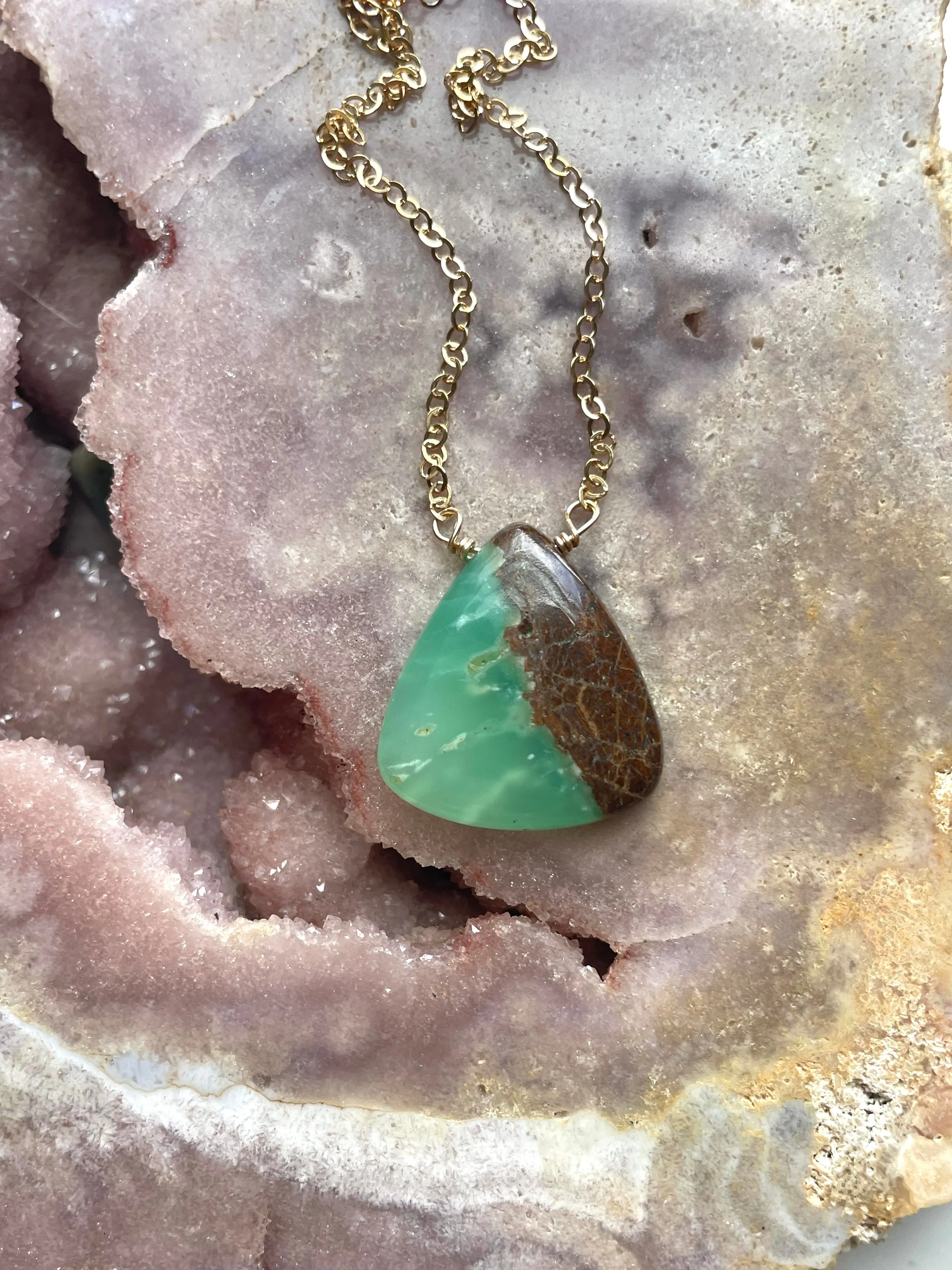 Chrysoprase Pendant Necklace Gold 16”