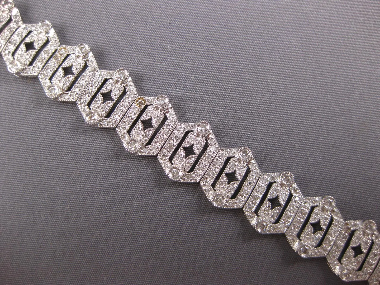 ESTATE WIDE 2.65CT DIAMOND 18KT WHITE GOLD 3D HEXAGON MULTI STAR TENNIS BRACELET