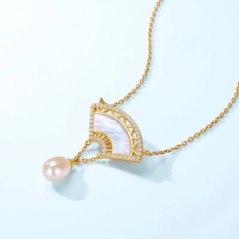 Fan Shape Mother of Pearl Necklace