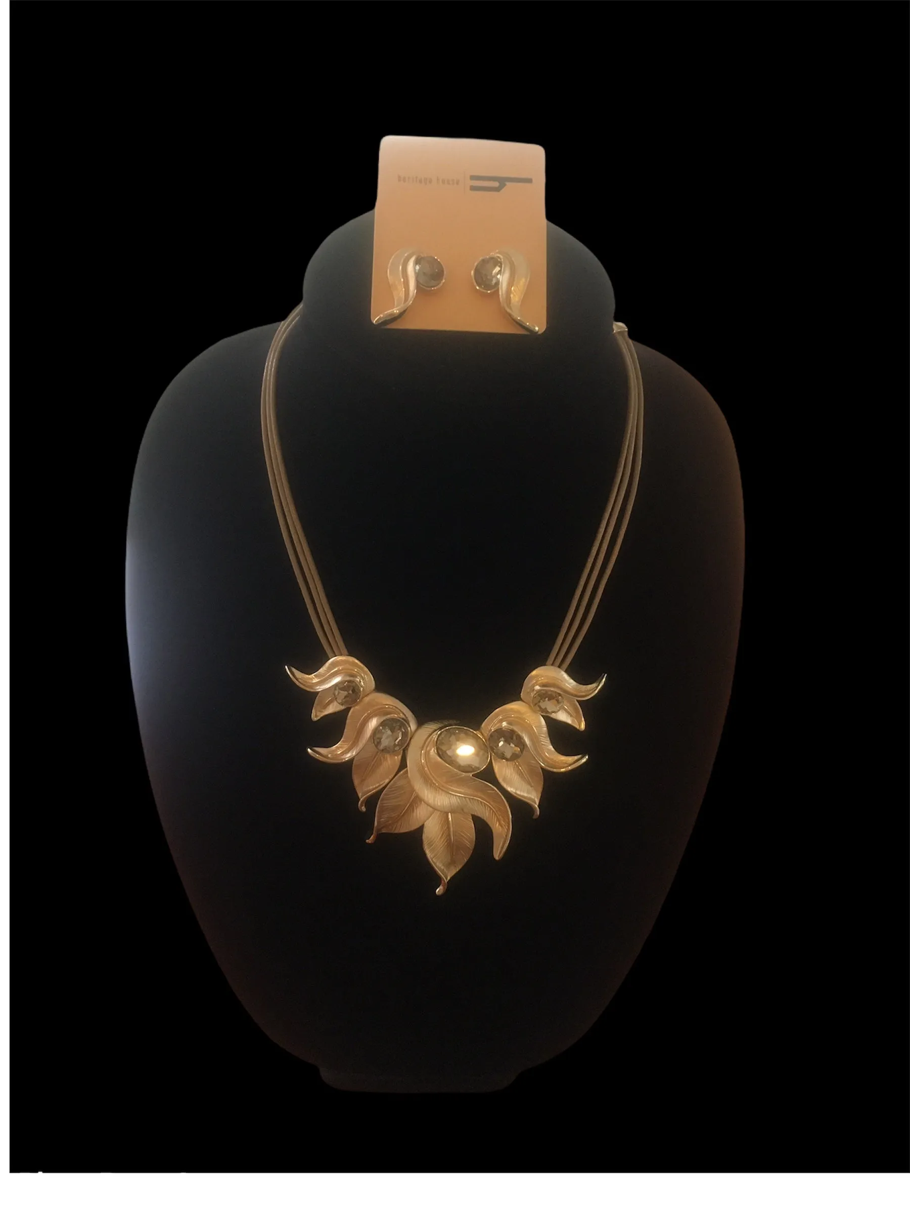 Golden Leaves Necklace