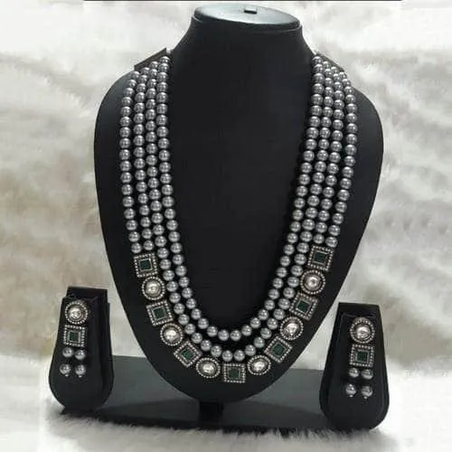 Gray Pearls Victorian Set