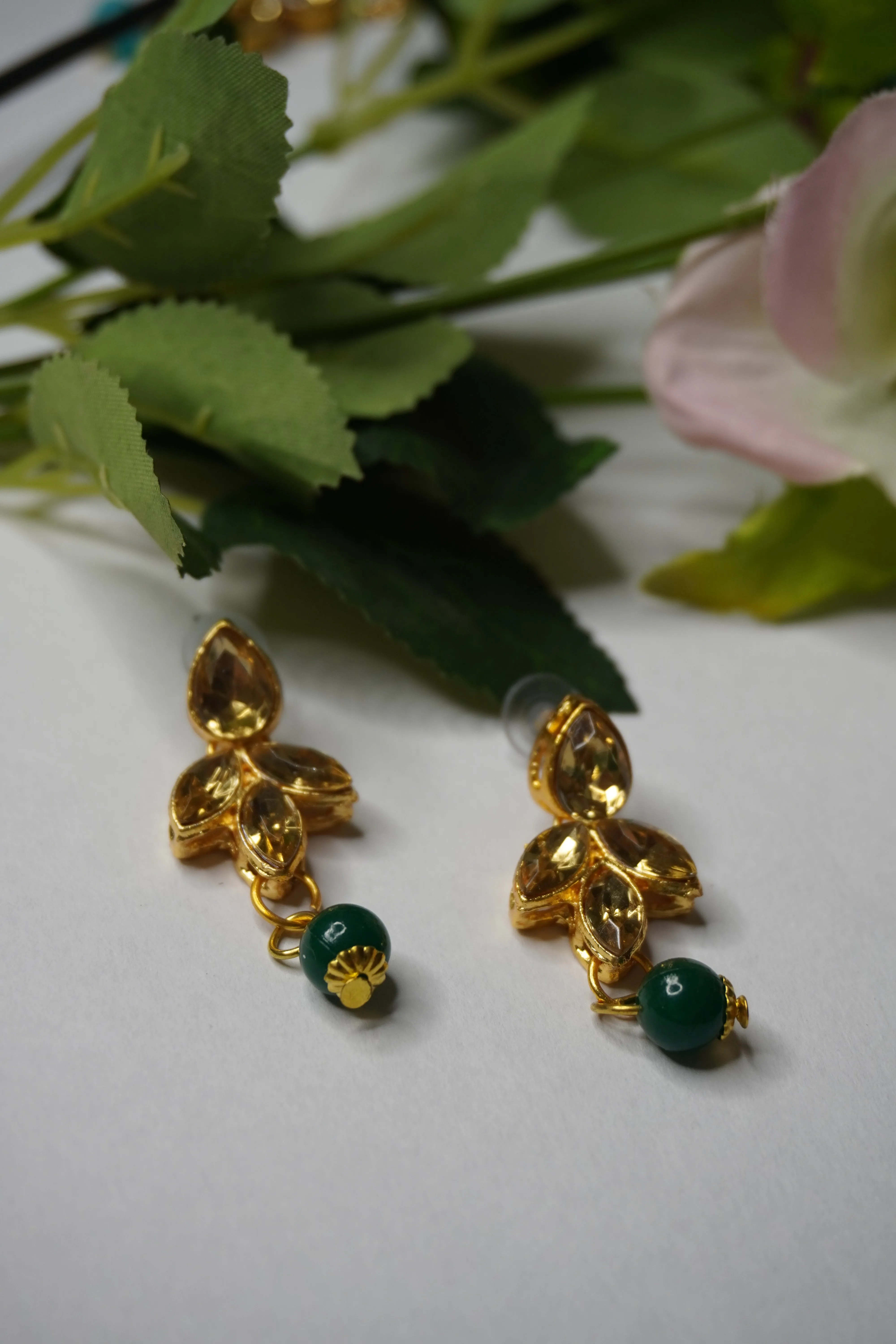 Green Colour Kundan Necklace with Earring & Maang Tikka