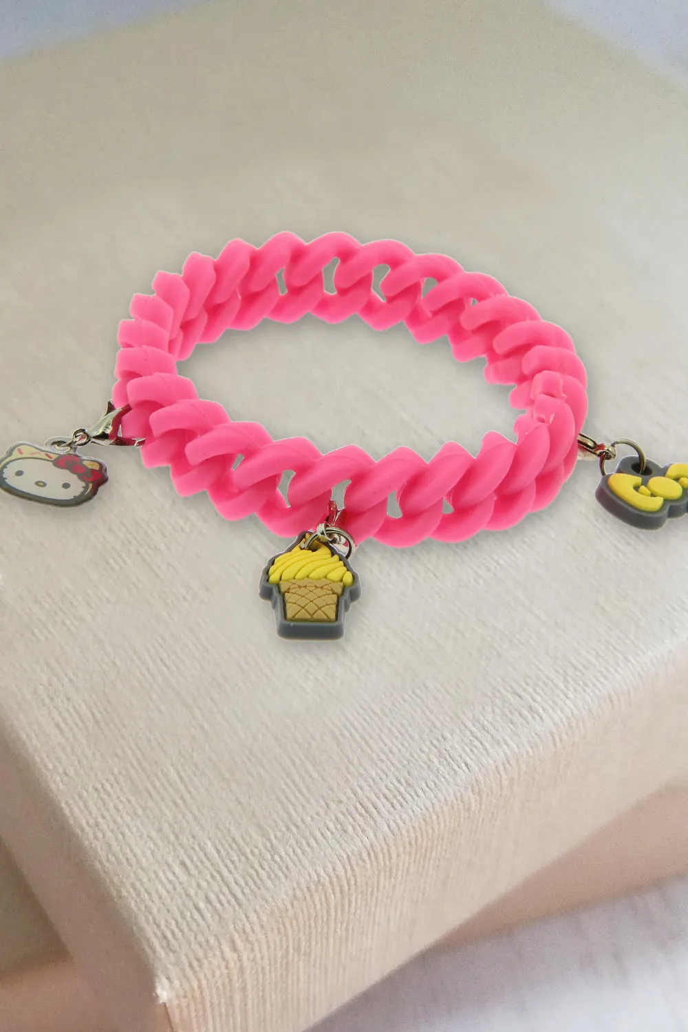 Hello Kitty Yellow (Vanilla) Scented Bracelet