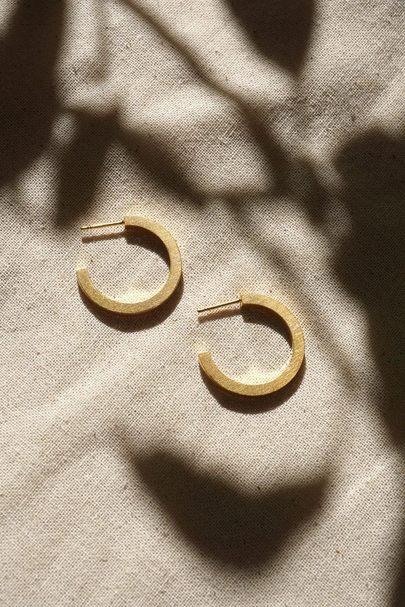 Medium Solid Hoop Earrings - Gold Plated