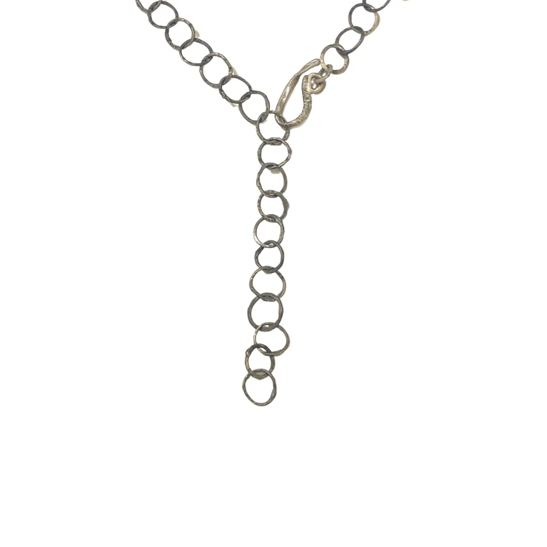 Off Round Chain Neckpiece