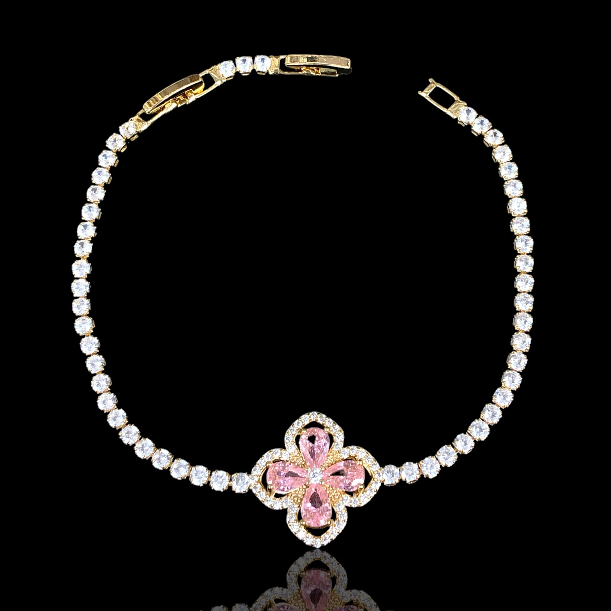 Oro Laminado Gold Filled Filigree Clover CZ Bracelet