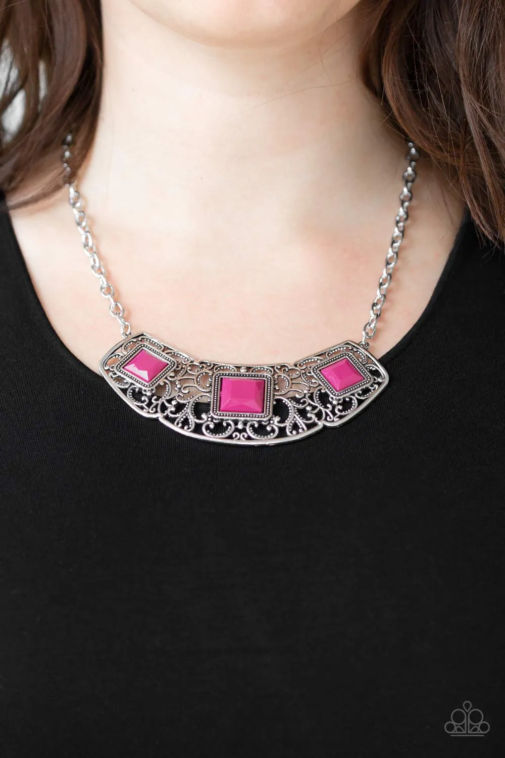 Paparazzi Feeling Inde-PENDANT Necklace Pink