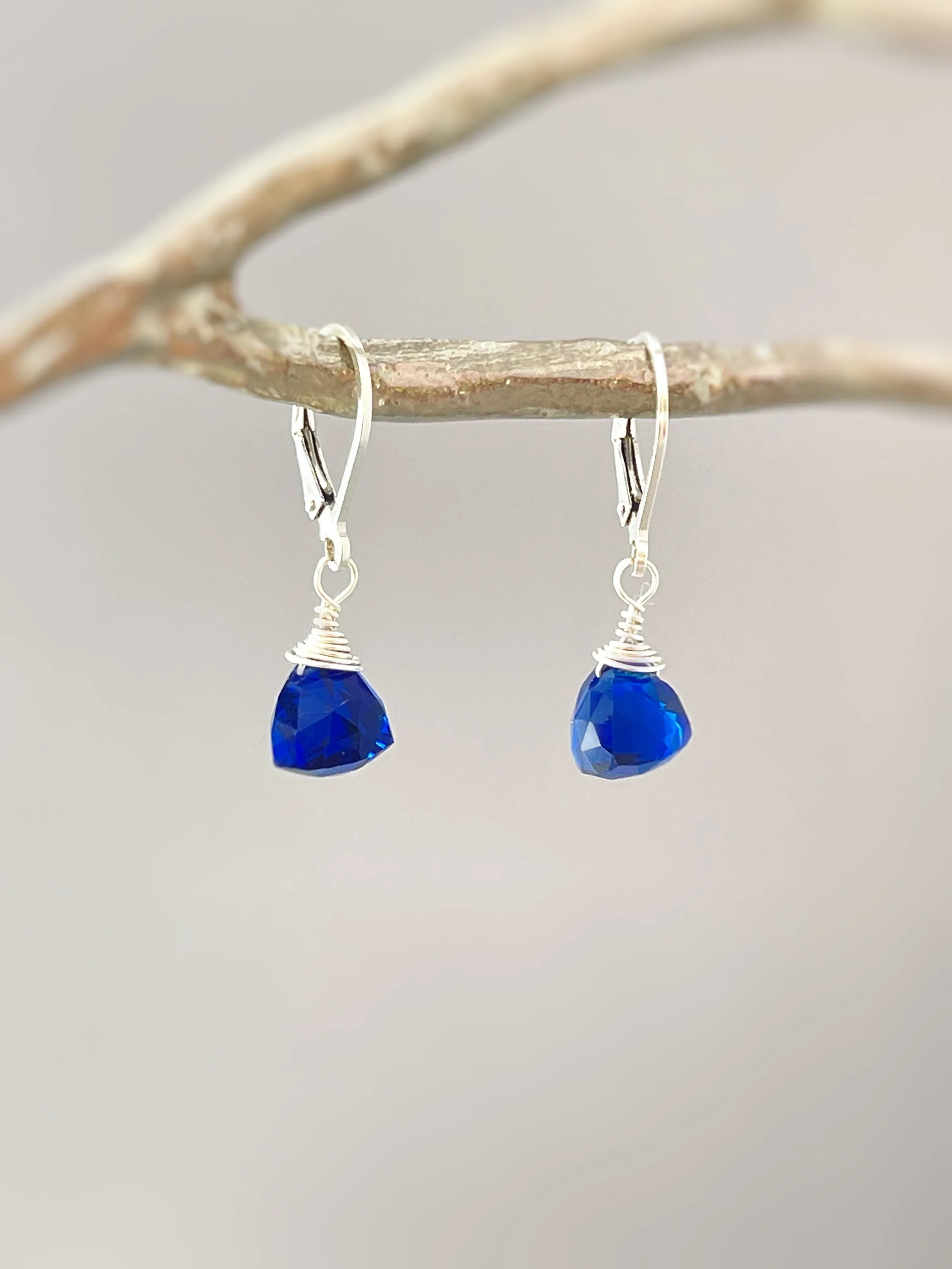 Sapphire Blue Quartz dangling earrings gold