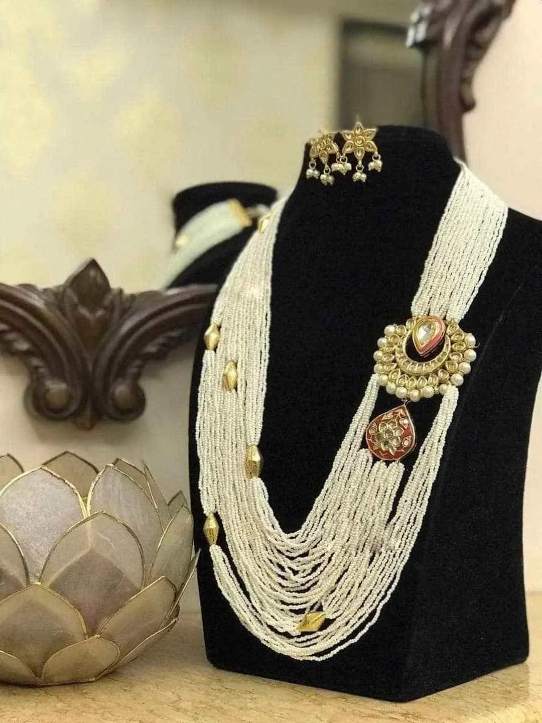 Side Meena Pendant Moti Necklace