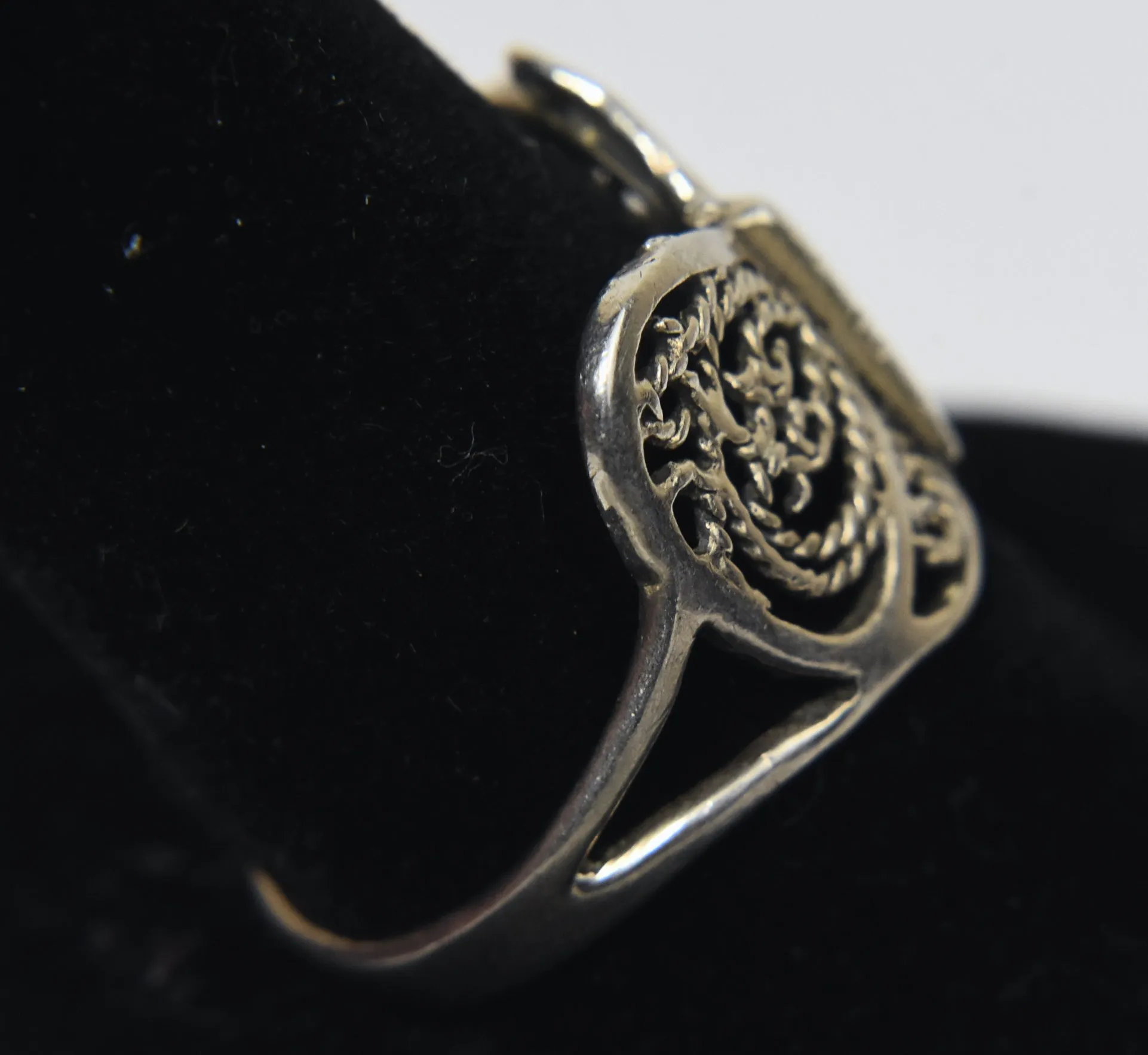 Sterling Silver Filigree Butterfly Ring (DAMAGED) - Size 11