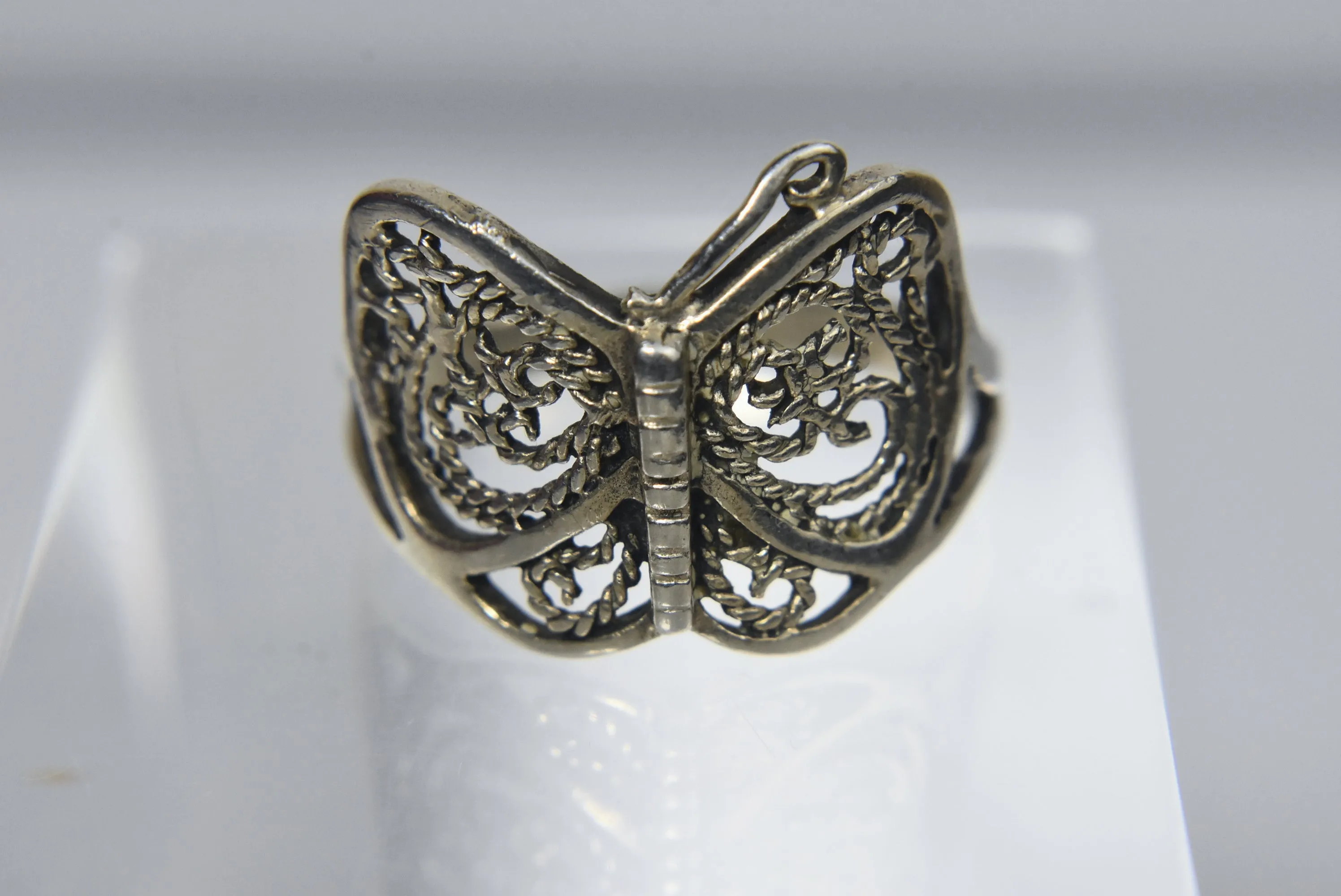 Sterling Silver Filigree Butterfly Ring (DAMAGED) - Size 11