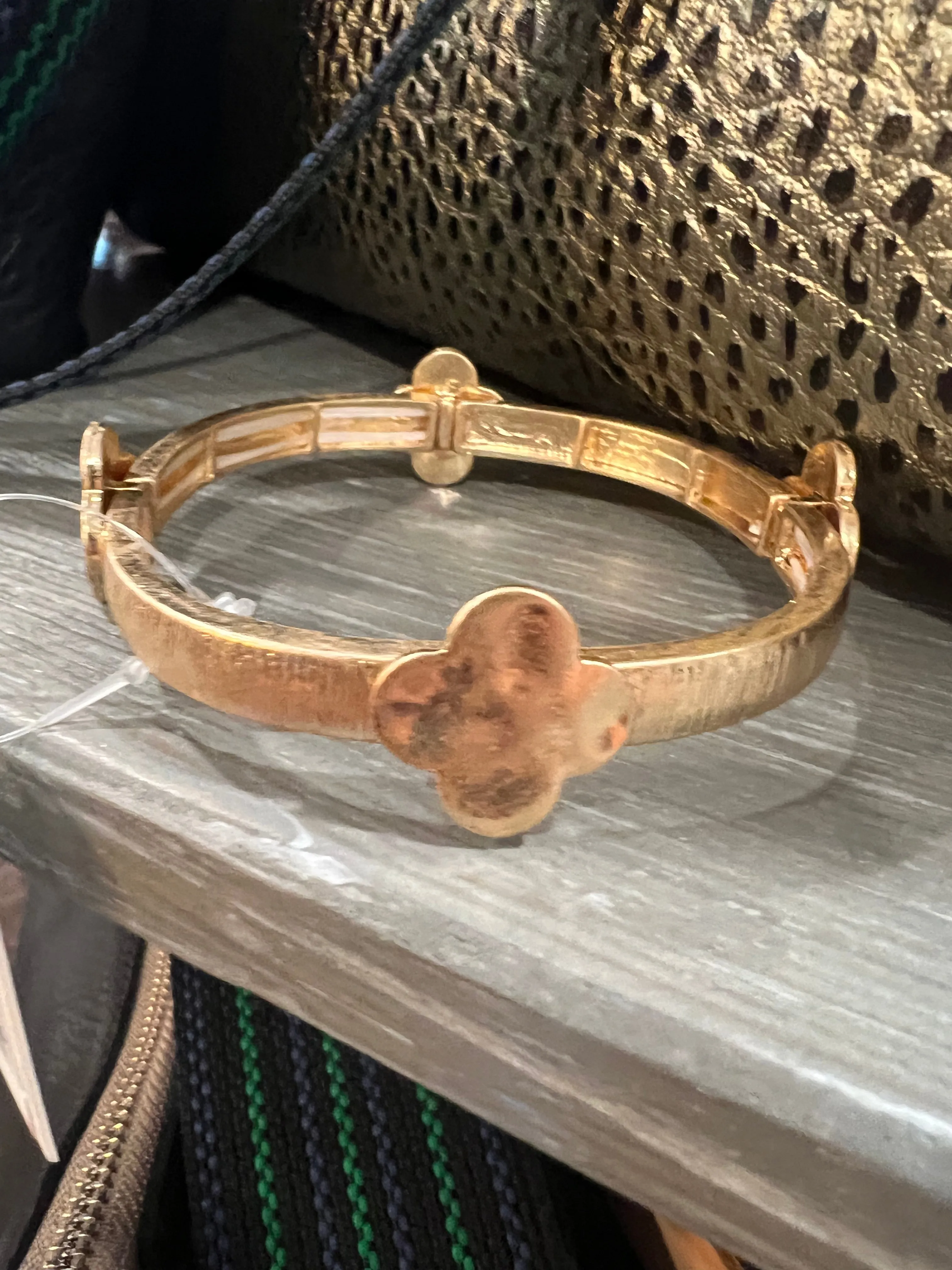 The Clover Stretch Bangle