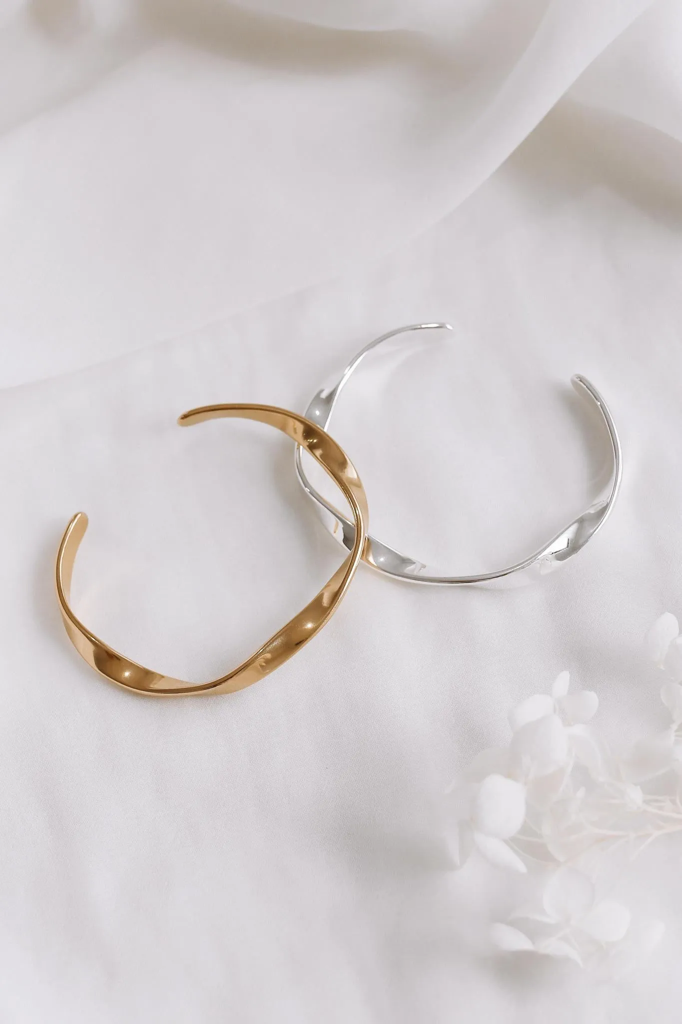 Ursula - Gold or Silver Stainless Steel Bangle