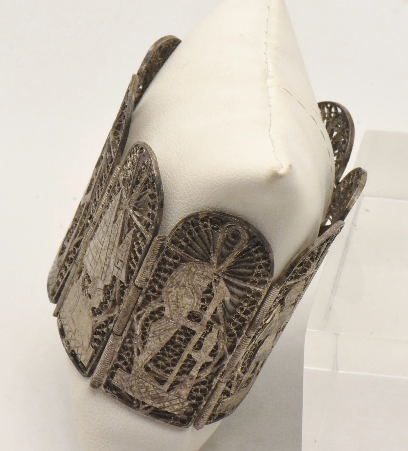 Vintage Silver Filigree Ancient Egyptian Motif Bracelet