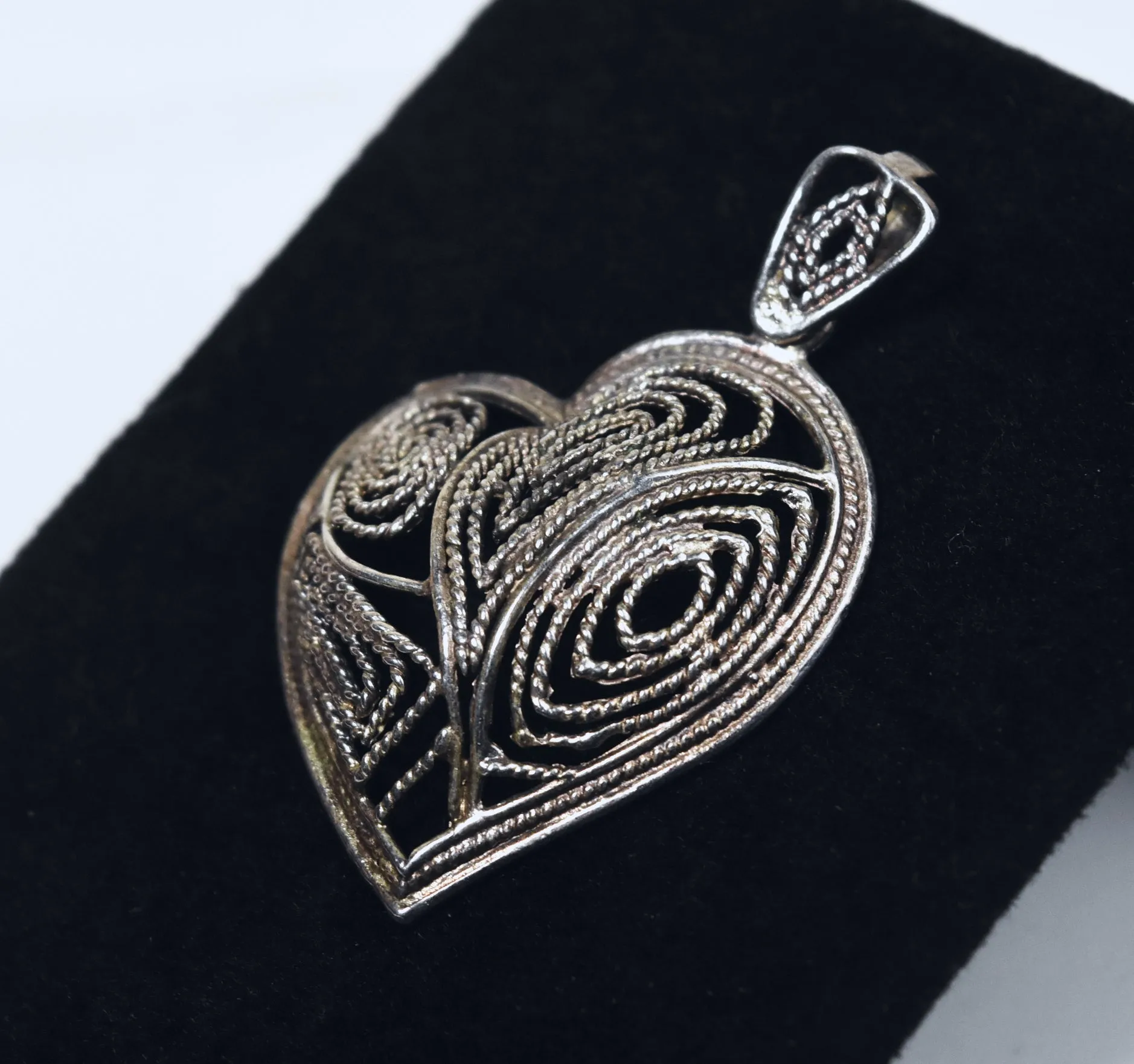 Vintage Sterling Silver Funky Filigree Domed Heart Pendant